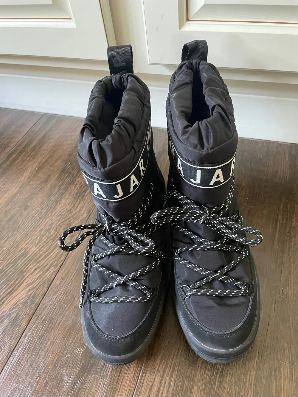 LIKE NEW PAJAR Galaxy Snow Boots!